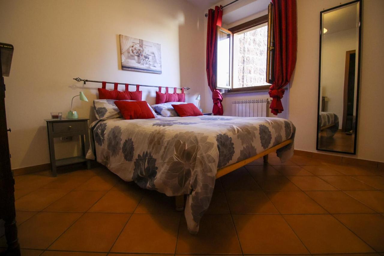 Ferienwohnung La Rosa Scarlatta Viterbo Exterior foto